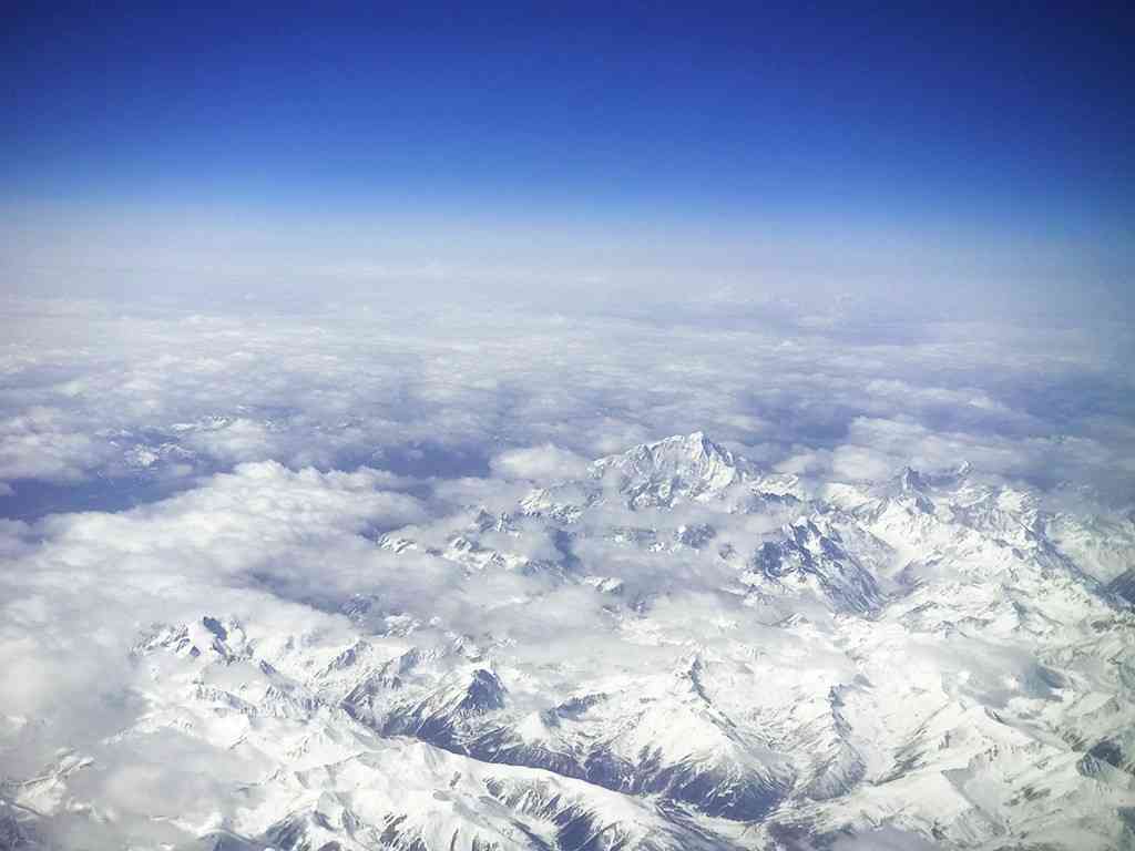 沙鲁里山在哪里？沙鲁里山包含的川西美景你都听说过