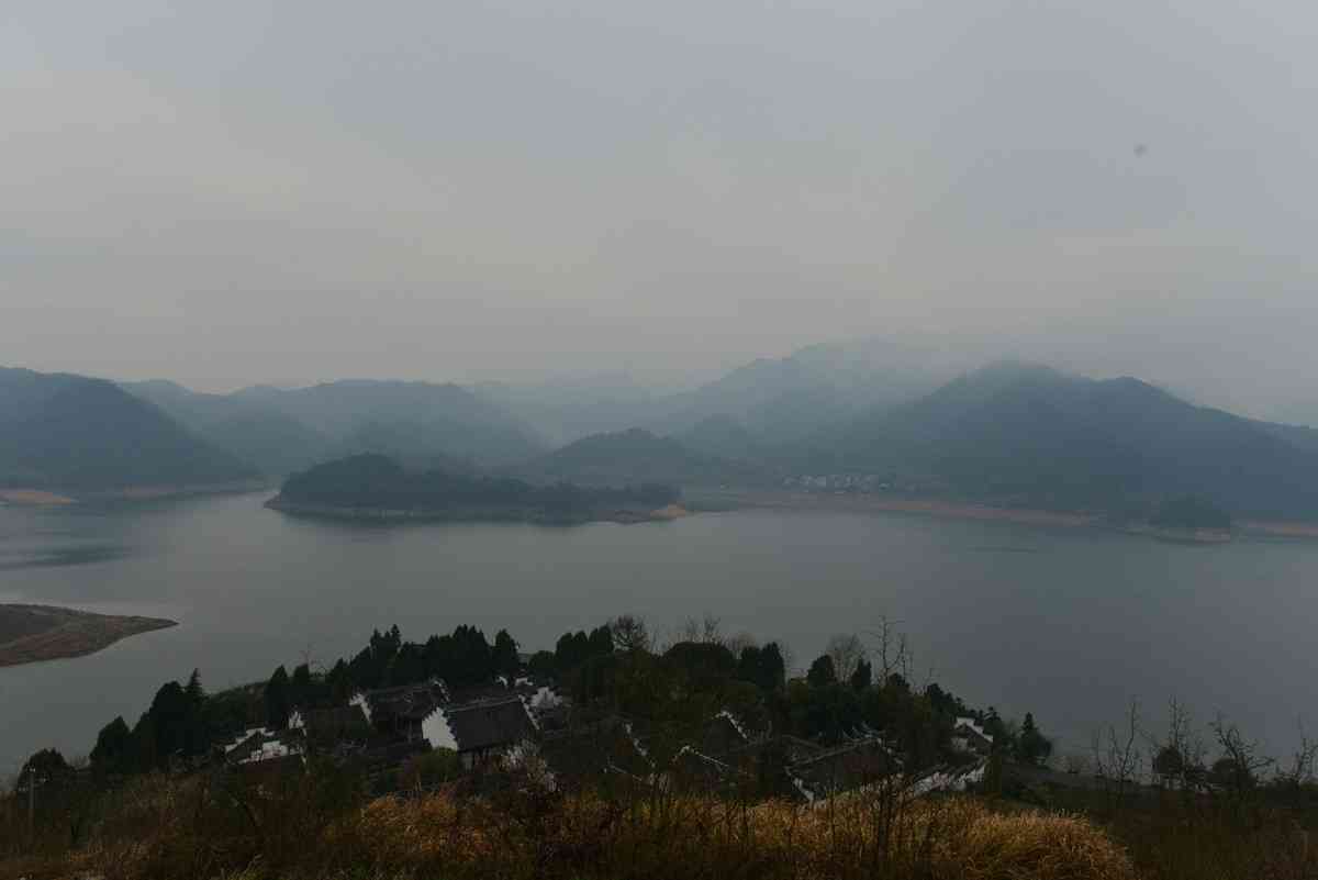 天姥山在哪儿,天姥山特色景点推荐